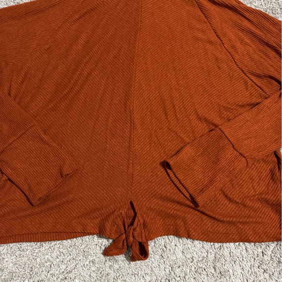 Express top - Picture 2 of 10